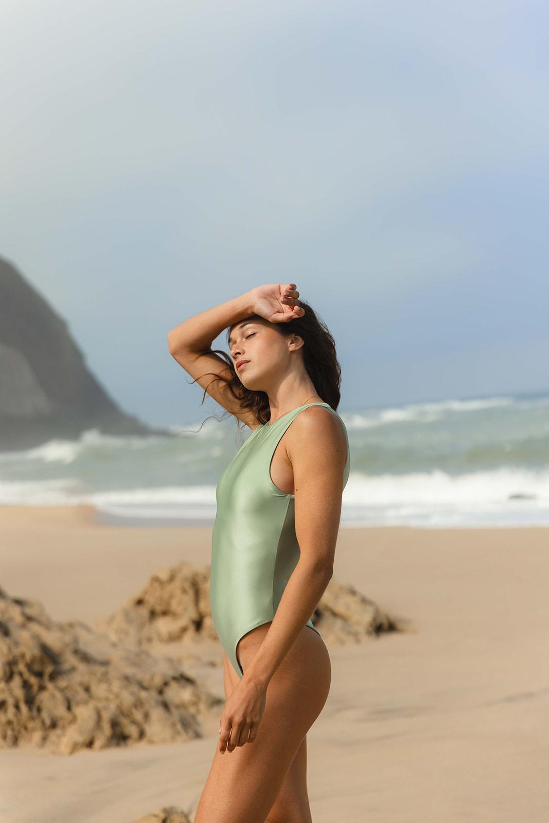 Shaping badedragt grøn kvinde shapewear dyb åben ryg
