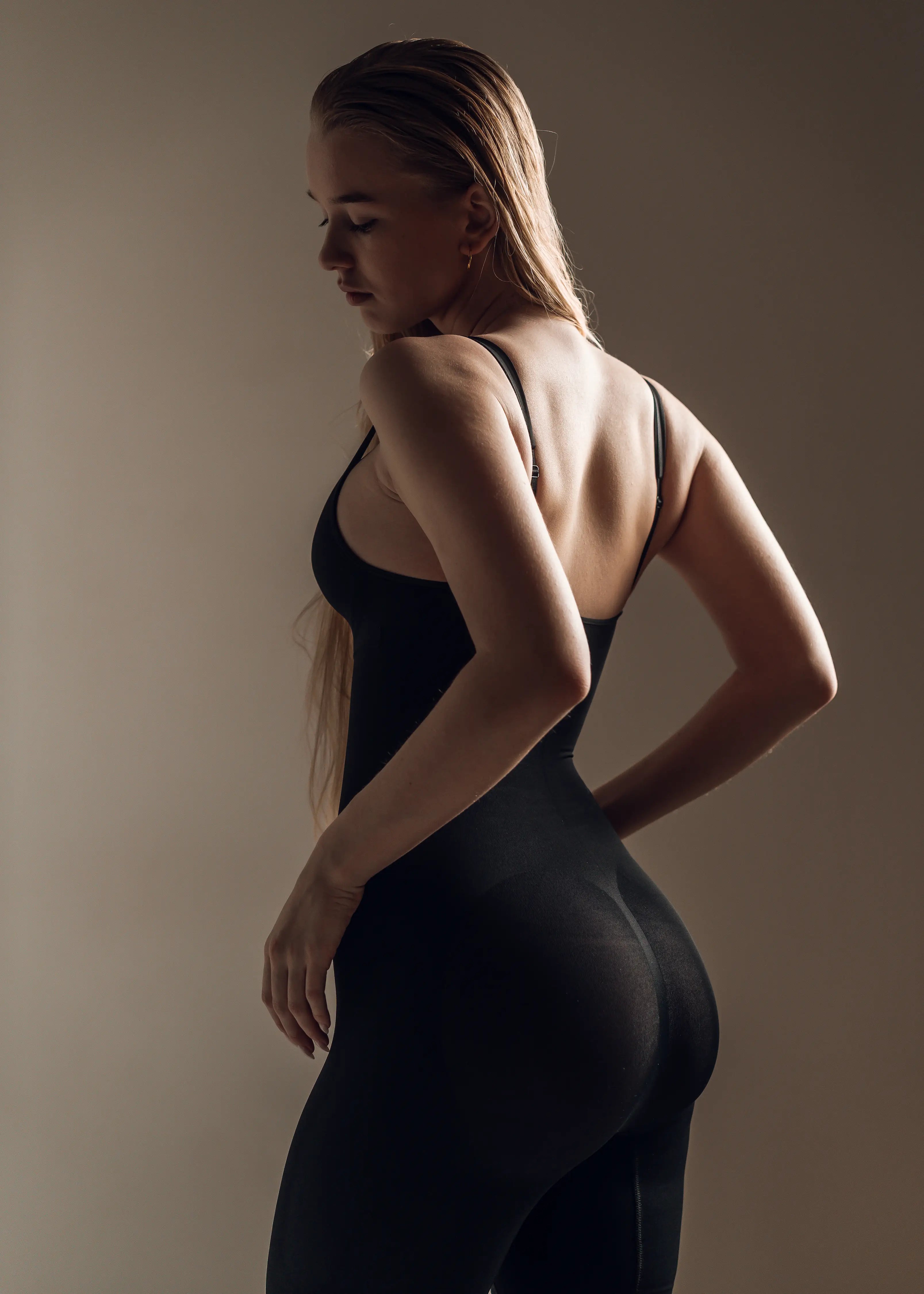 Sculpting bodysuit with shorts - Black